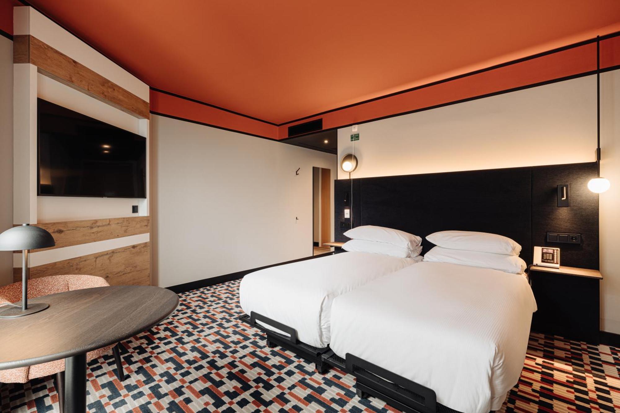 Hotel Doubletree By Hilton Amsterdam Centraal Station Esterno foto